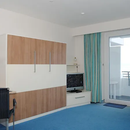 Апартаменты Hanseatic 611 *